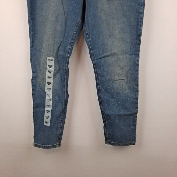 Old Navy Rockstar Jeans NWT - Picture 5 of 11